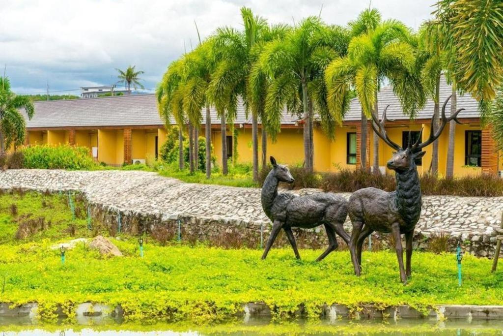 Prew Lom Chom Nam Resort Ban Phan Sadet Nok Exterior foto