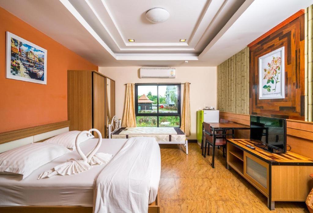 Prew Lom Chom Nam Resort Ban Phan Sadet Nok Exterior foto